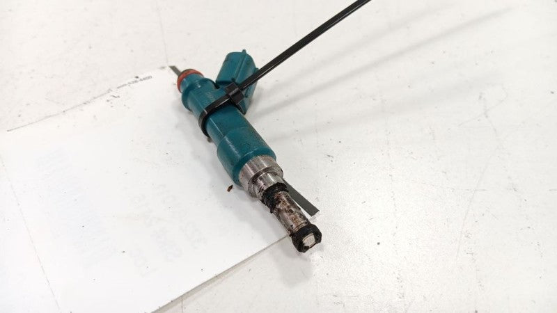 Fuel Injection Parts Fuel Injector Prius V VIN Eu Fits 11-18 PRIUS OEM