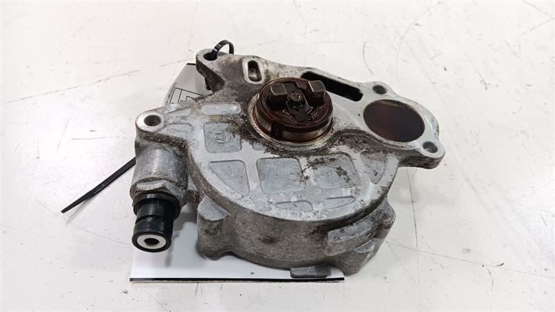 Volkswagen Golf Vacuum Pump 2010 2011 2012 2013 2014 OEM