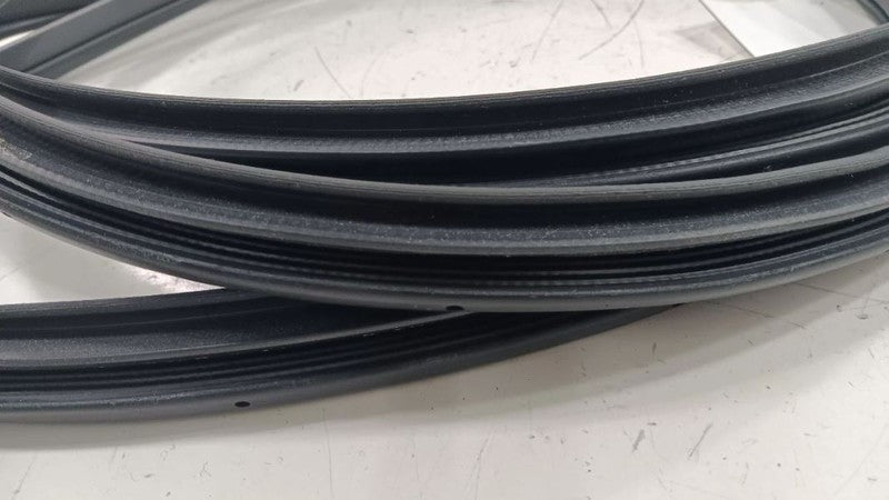 Infiniti G37 On Body Door Jamb Seal Front Right Passenger  2011 2012 2013