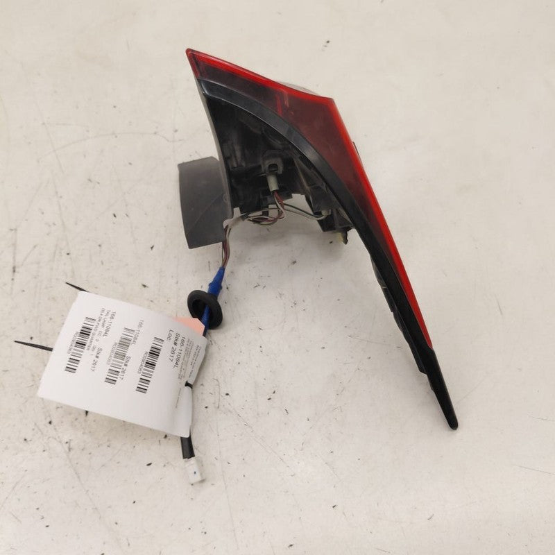 Driver Left Tail Light Brake Lamp VIN Fu 7th And 8th Digit 19-22 Toyot
