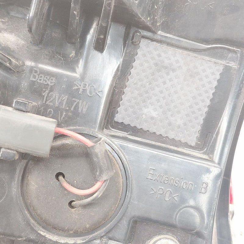 Driver Left Tail Light Brake Lamp Gate Mount VIN 5 1st Digit 17-20 Nis