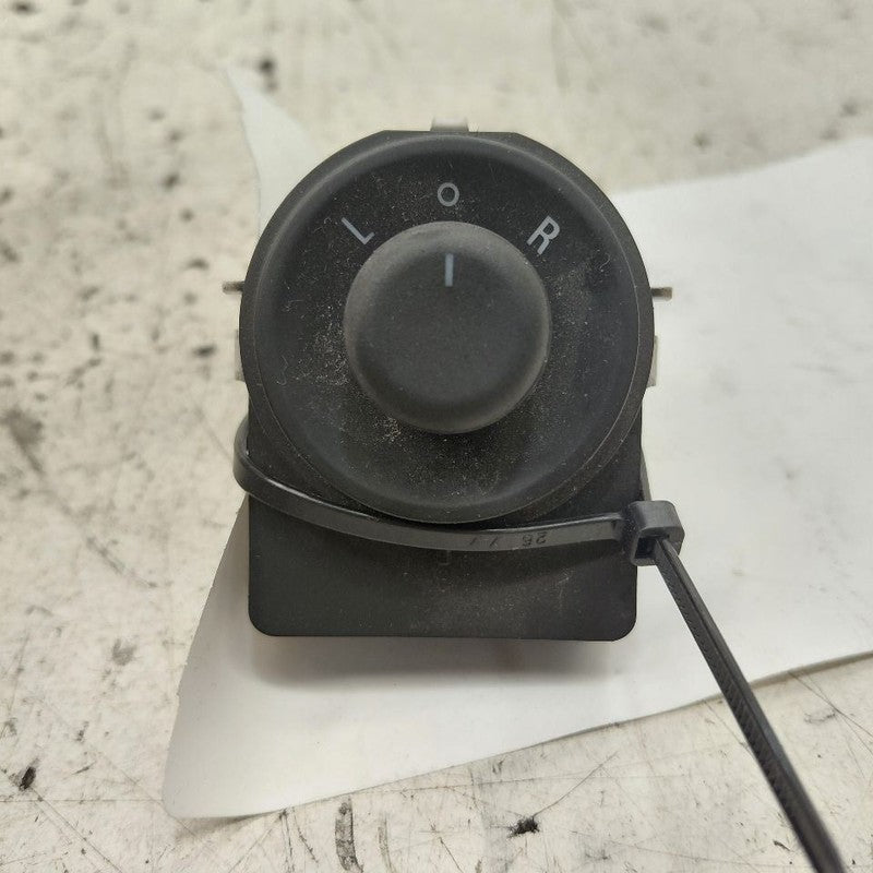 Driver Front Door Mirror Switch Fits 21-22 Buick Encore