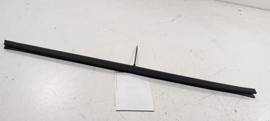Kia Sorento Left Front Weather Strip Interior 2016 2017 2018 OEM