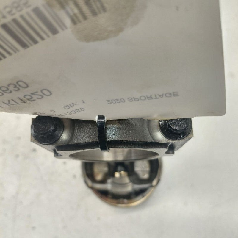 Kia Sportage Single Piston With Connecting Rod   2.4 2020 2021 2022