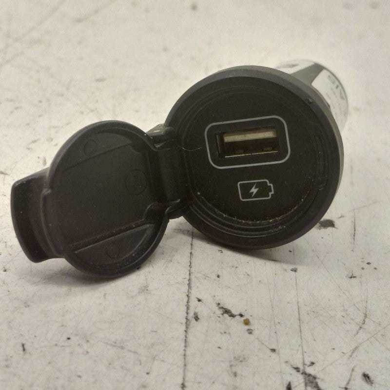 Hyundai Kona 12V Power Port Socket  2021 2020 2019