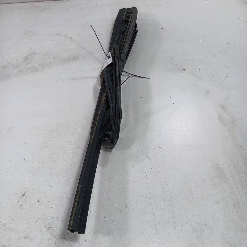 Ford Bronco Sport Door Glass Window Seal Rubber Right Passenger Rear B