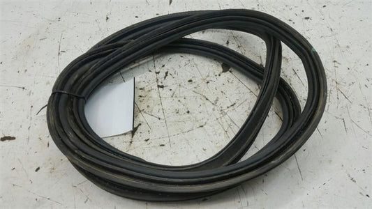 Chevy Malibu Trunk Lid Hatch Door Rear Back Rubber Seal Gasket 2010 2011 2012