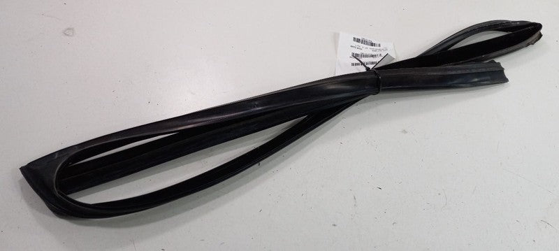 Range Rover Door Glass Window Seal Rubber Right Passenger Front 2003 2