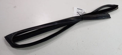 Range Rover Door Glass Window Seal Rubber Right Passenger Front 2003 2