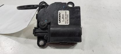 Hyundai Santa Fe Flap Door Motor Heater AC Door Actuator 2017 2018 201