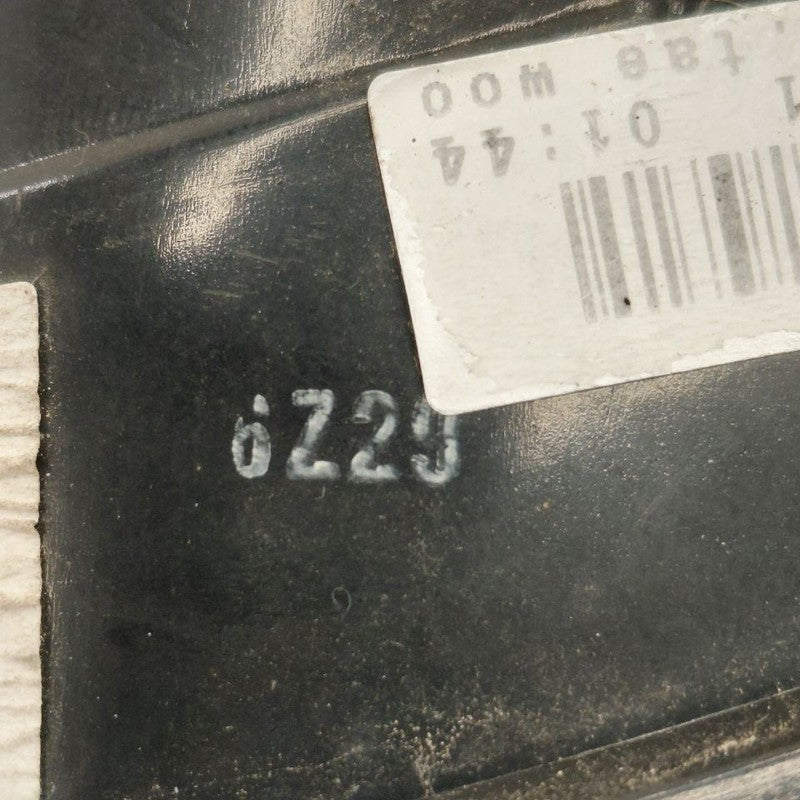Driver Left Tail Light Brake Lamp Gate Mount VIN 5 1st Digit 17-20 Nis