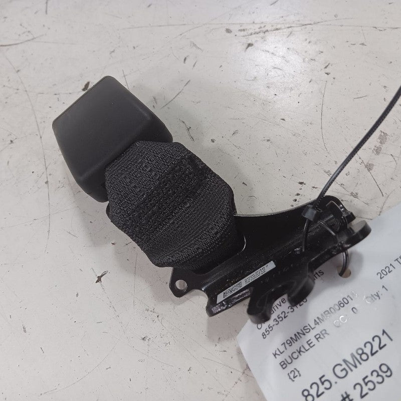 Chevy Trailblazer Seat Belt Buckle Latch Right Passenger Rear Back  20