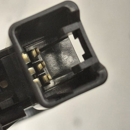 Mitsubishi Outlander   Door Ajar Switch Door Open Dome Light Switch  2