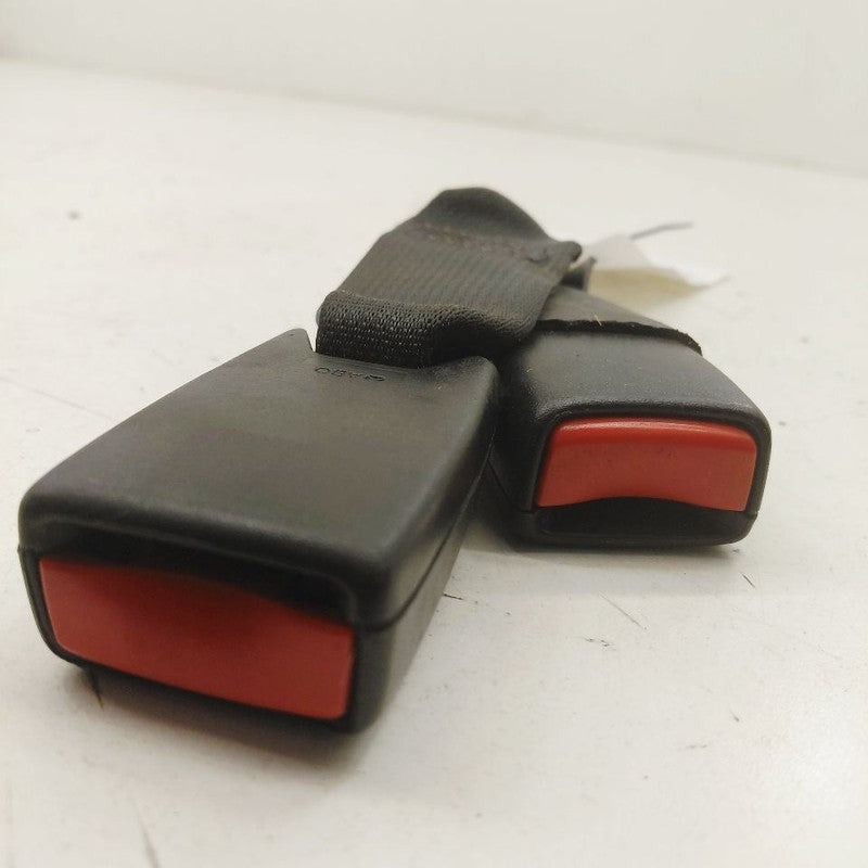 Chrysler 300 Seat Belt Buckle Latch Right Passenger Rear Back  2017 20