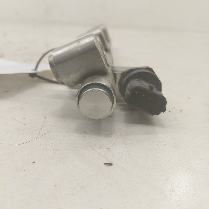 Hyundai Santa Fe Fuel Rail Injection Injector Mount Bar  2.0 2019 2020