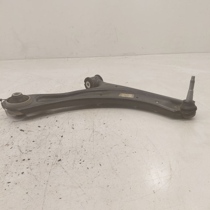 Passenger Right Front Lower Control Arm Fits 20-25 Buick Encore GX