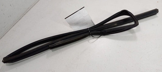 Hyundai Elantra Door Glass Window Seal Rubber Left Rear Back 2009 2010 12