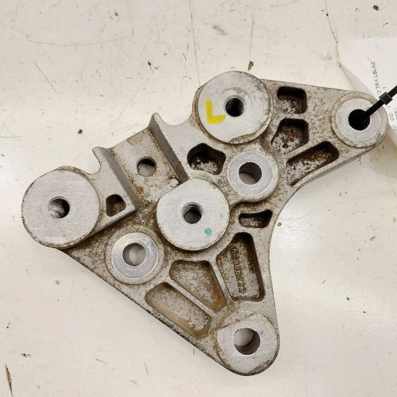 Chevy Trailblazer Driver Left Side Engine Bracket  1.3 2023 2022 2021