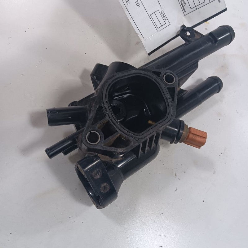 Kia Sorento Coolant Line Crossover Pipe  2.4 2018 2017 2016 OEM