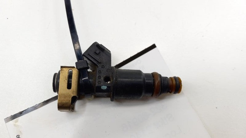 6886642 Fuel Injection Injector 2.0L DOHC Si Fits 02-05 Honda Civic