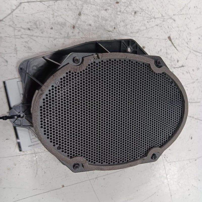 Ford Taurus Speaker Right Passenger Rear  2019 2018 2017 2016 2015 201