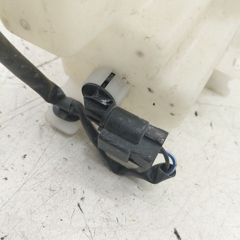 Windshield Washer Fluid Reservoir With Level Sensor 13-17 Hyundai Velo