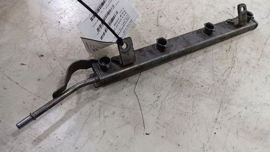 Nissan Rogue Fuel Rail Injection Injector Mount Bar 2014 2015 2016 2017 2018 201