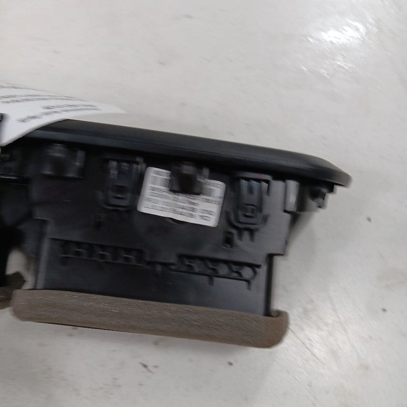 Ford Ecosport Dash Air Vent Center Middle  2018 2019 2020 2021 2022 OE