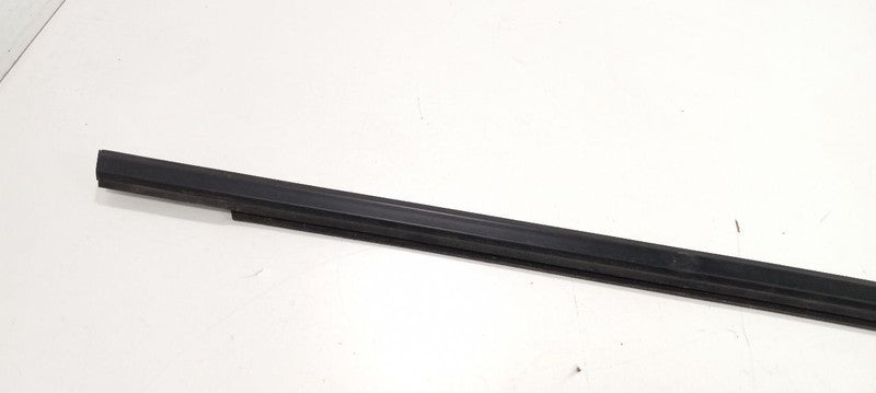 Subaru Impreza Door Glass Window Weather Strip Trim Rear Right Passeng