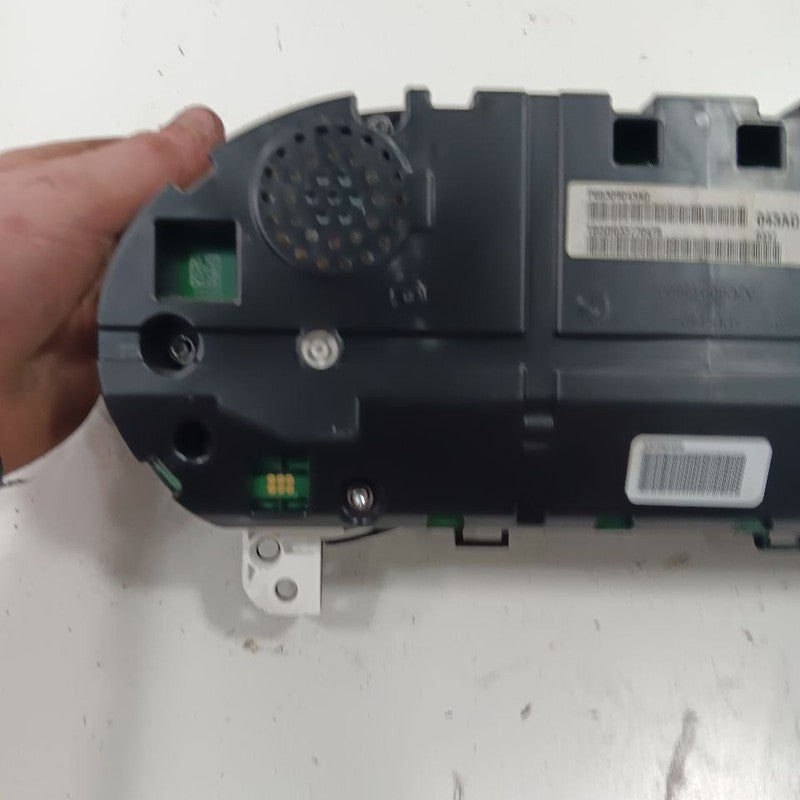 Speedometer Cluster 140 MPH 3.5" Screen Fits 17-18 CHEROKEE
