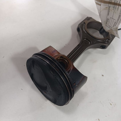 Kia Sorento Single Piston With Connecting Rod   2.4 2018 2017 2016
