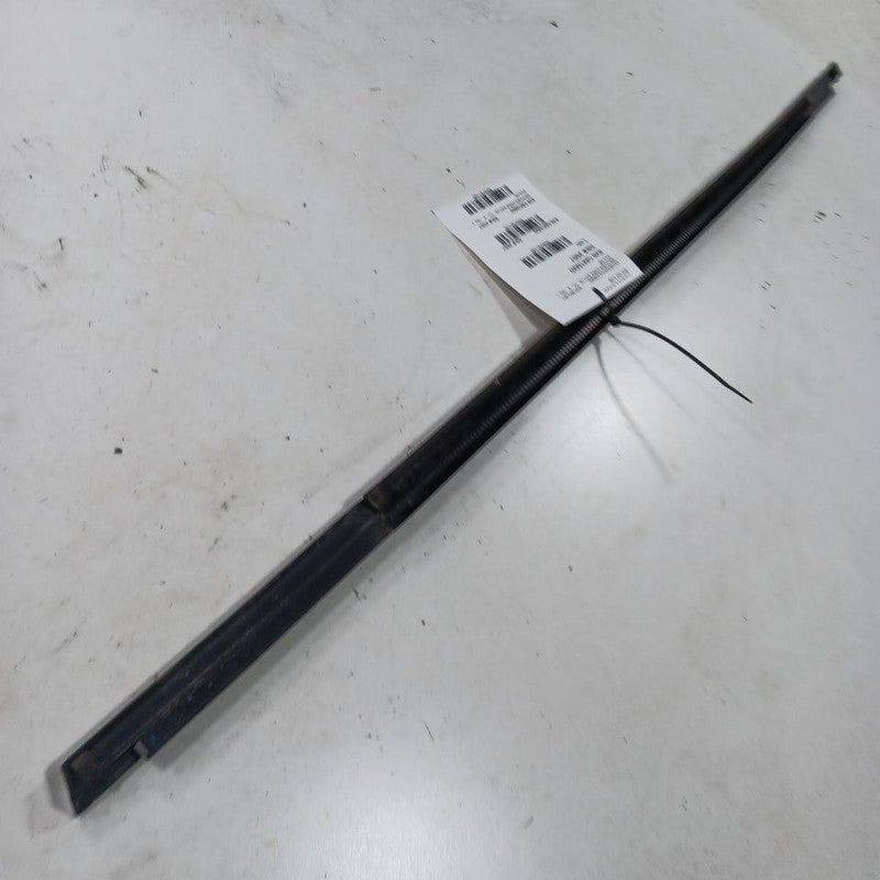 Chevy Malibu Door Glass Window Weather Strip Trim Rear Left Driver Back 2020