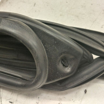 Mitsubishi Outlander   On Door Seal Rubber Left Driver Rear Back  2018