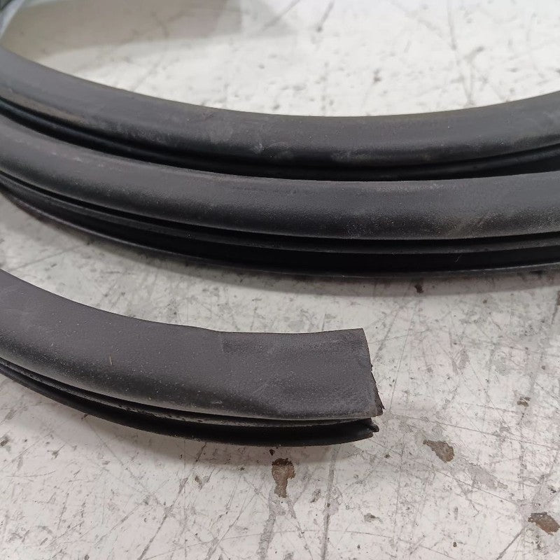 Hyundai Accent On Body Door Jamb Seal Rear Left Back 2014 2015 2016 20