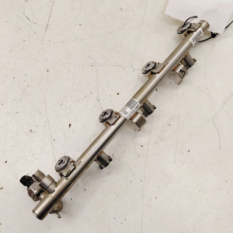Cadillac XTS Driver Left Fuel Rail Injection Injector Mount Bar 2016 2