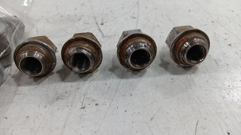 Hyundai Sonata Lug Nut Set 2011 2012 2013 2014 OEM