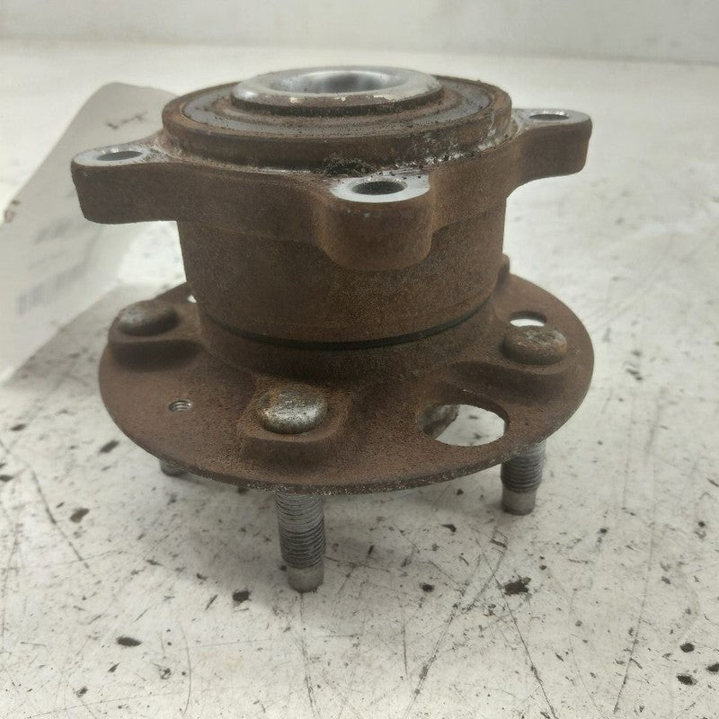 Buick Encore GX Rear Spindle Knuckle Bearing Hub  2022 2023 2024 2025