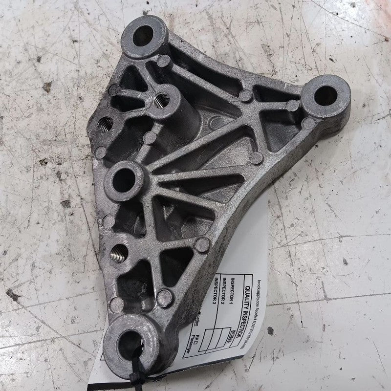 Jeep Compass 2.4 Engine Motor Mount Left Driver  2018 2019 2020 2021 2