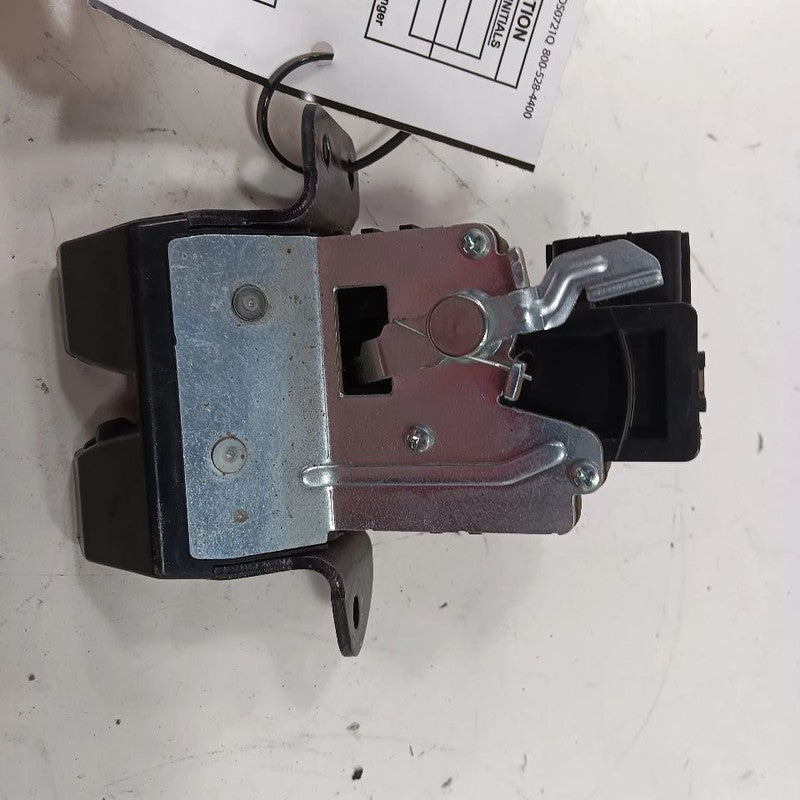 Hyundai Elantra Trunk Latch  2017 2016 2015 2014 2013