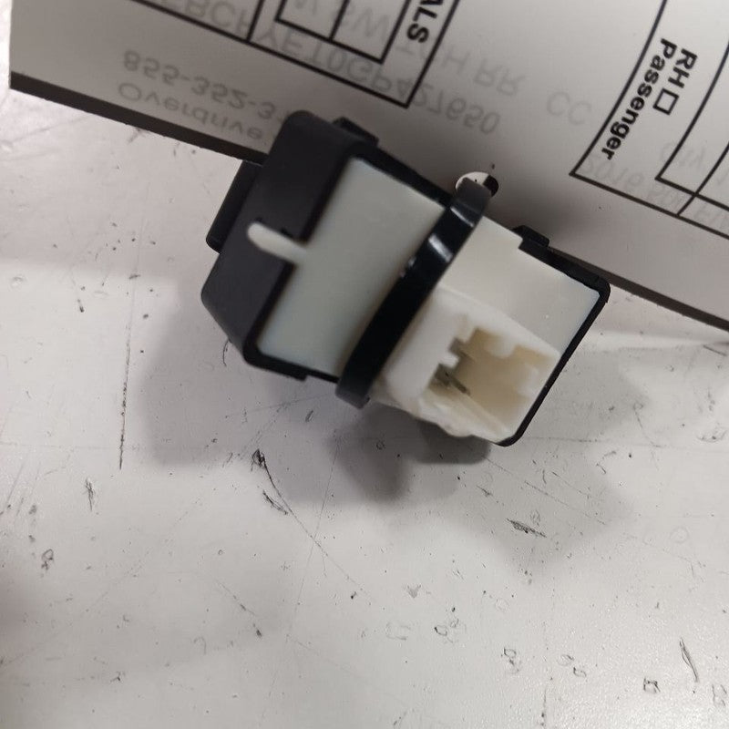 Fiat 500 Power Window Switch Right Passenger Rear  2016 2017 OEM