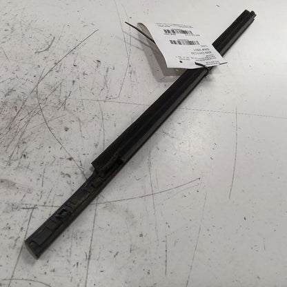 Nissan Kicks Door Glass Window Weather Strip Trim Rear Right Passenger Side Back