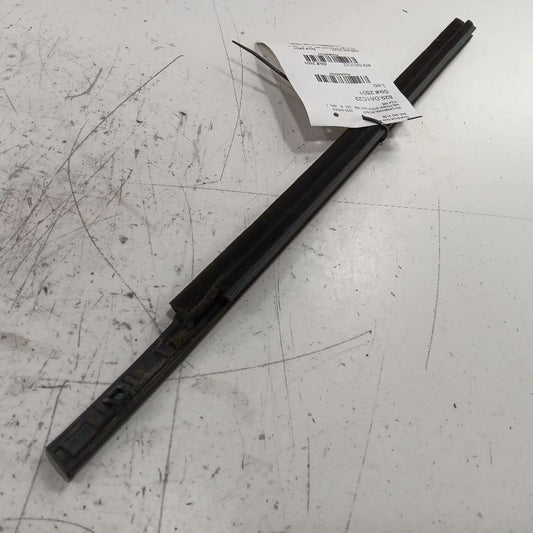 Nissan Kicks Door Glass Window Weather Strip Trim Rear Right Passenger Side Back