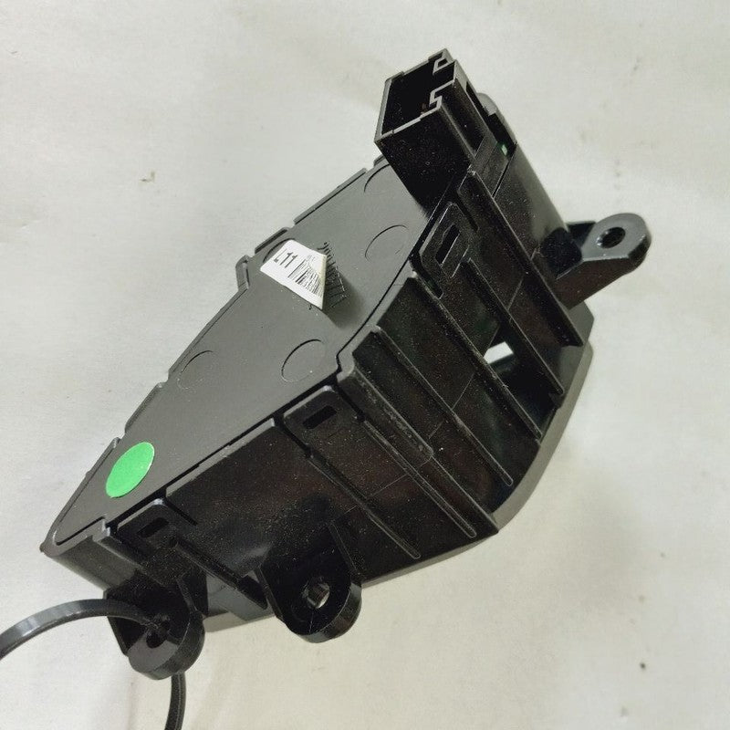 Hyundai Veloster Passenger Bag Light {299103771} 2017 2016 2015 2014