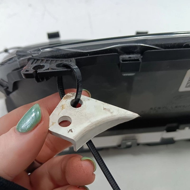 94021D3250 Speedometer Gauge Cluster US Market MPH 3.5" Display 19-21 Hyundai Tucson