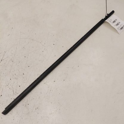 Toyota Prius Door Glass Window Weather Strip Trim Front Right Passenge