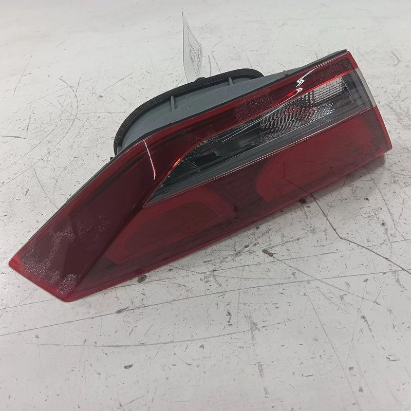Driver Left Tail Light Brake Lamp Sedan US Built Fits 17-18 Hyundai Elantra