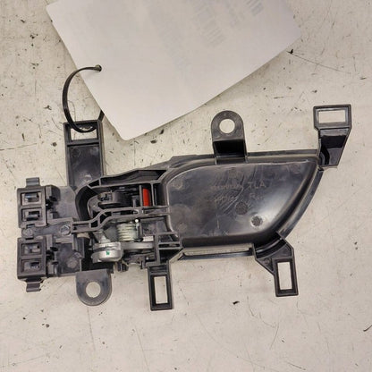 Honda CR-V Door Handle Right Passenger Front Interior Inside  2019 201