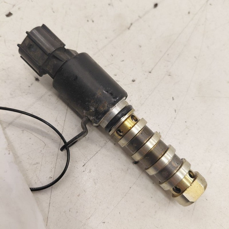 Hyundai Veloster Variable Timing Gear Oil Control Solenoid Cylinder He