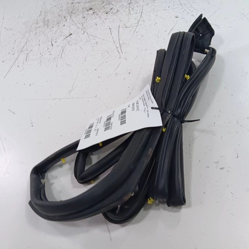 Nissan Versa On Door Seal Rubber Left Driver Front  2023 2022 2021 202