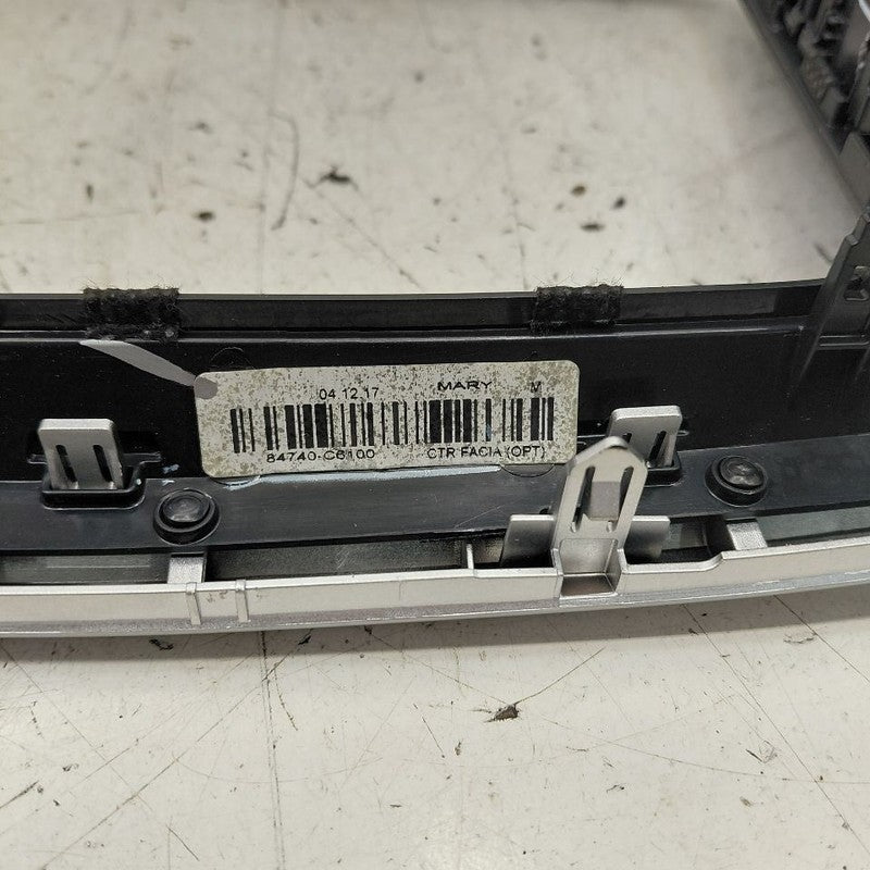 Kia Sorento Dash Air Vent Center Middle  2018 2017 2016